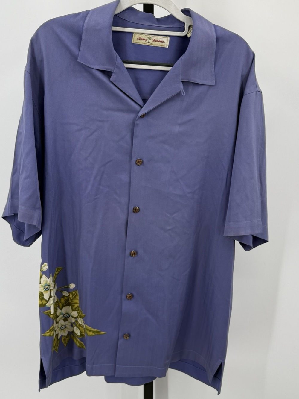 Tommy Bahama Floral Hawaiian Shirt Purple Size Medium Like New